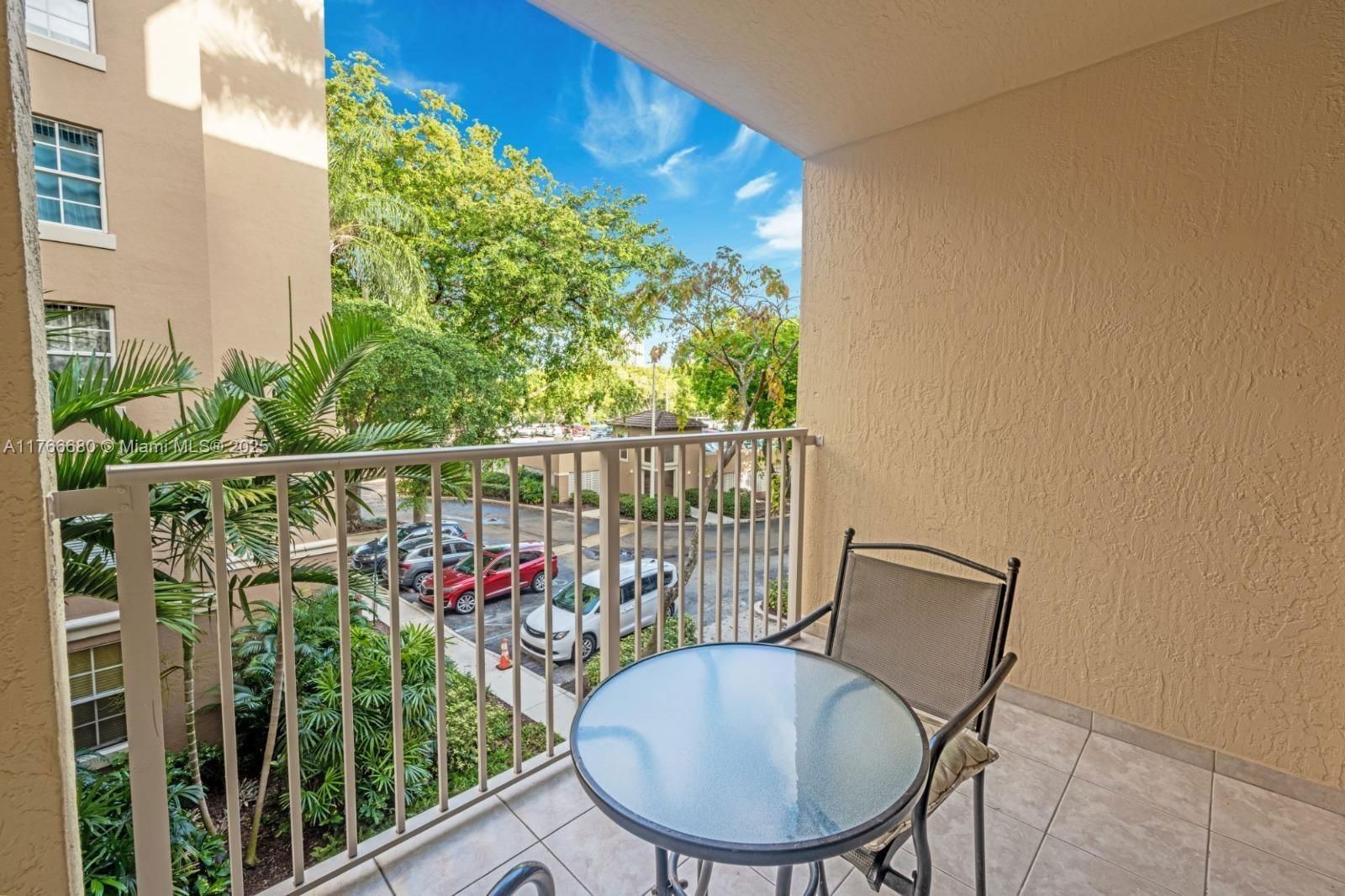 Real estate property located at 19877 Country Club Dr #3305, Miami-dade, The Yacht Club At Aventur, Aventura, FL