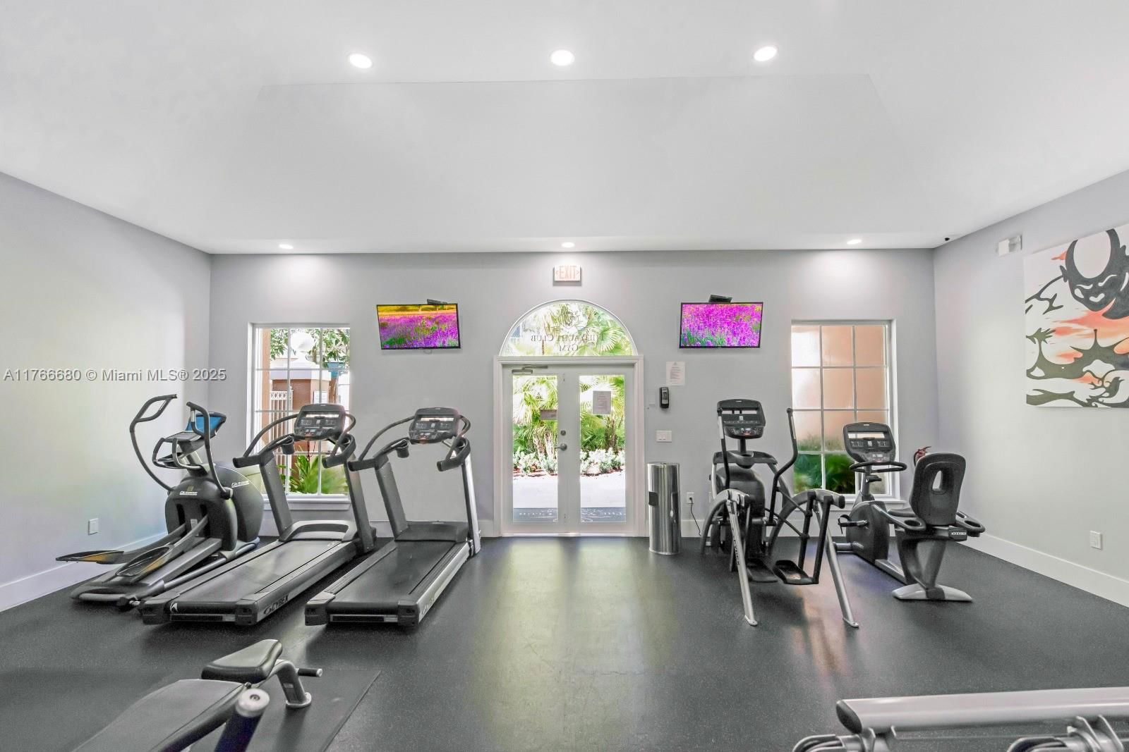 Real estate property located at 19877 Country Club Dr #3305, Miami-dade, The Yacht Club At Aventur, Aventura, FL
