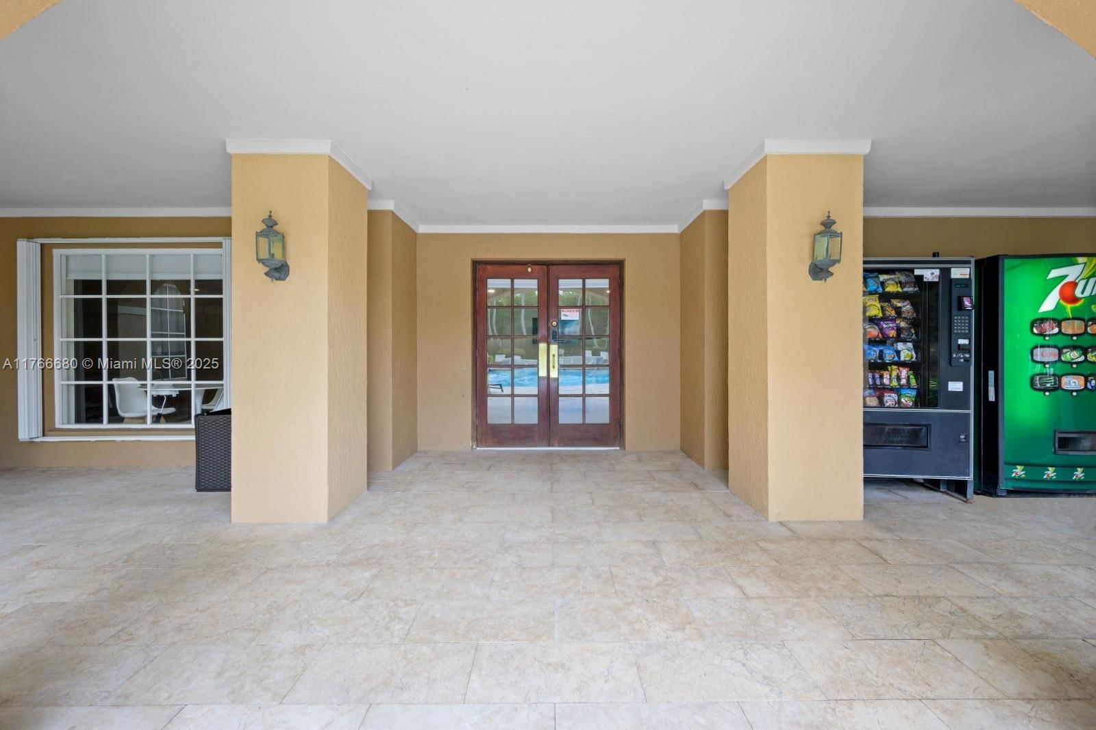Real estate property located at 19877 Country Club Dr #3305, Miami-dade, The Yacht Club At Aventur, Aventura, FL