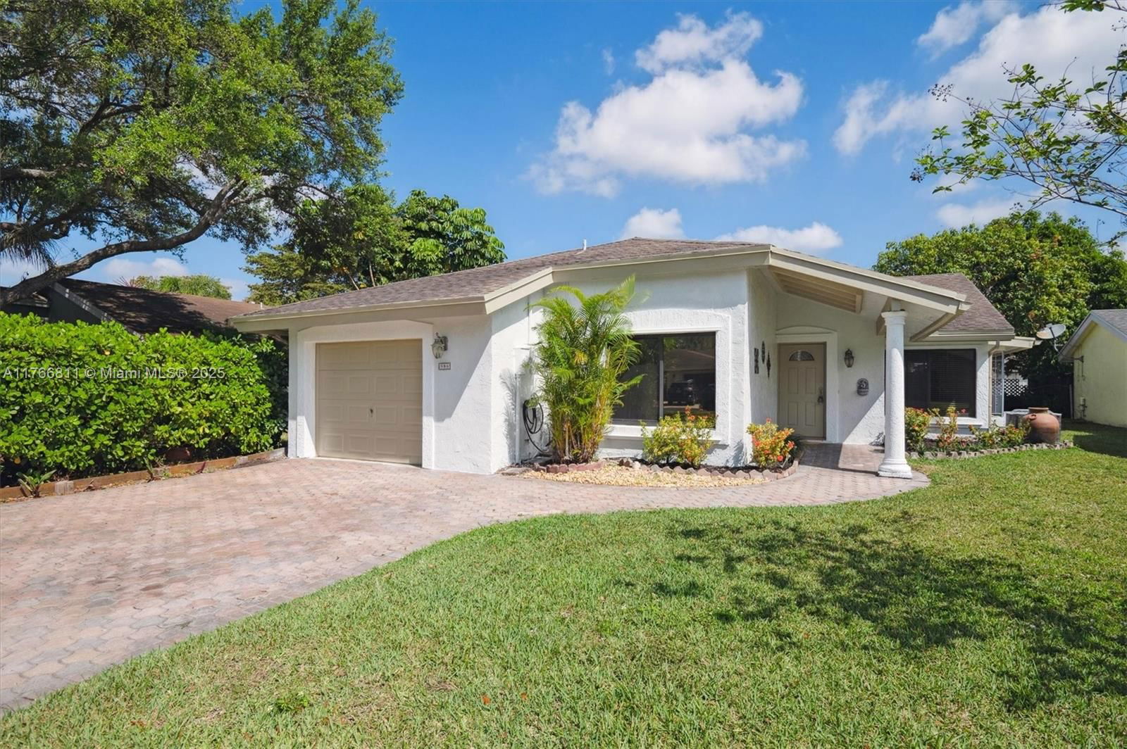 Real estate property located at 986 89th Ave, Broward, Jacaranda Parcel 338, Plantation, FL