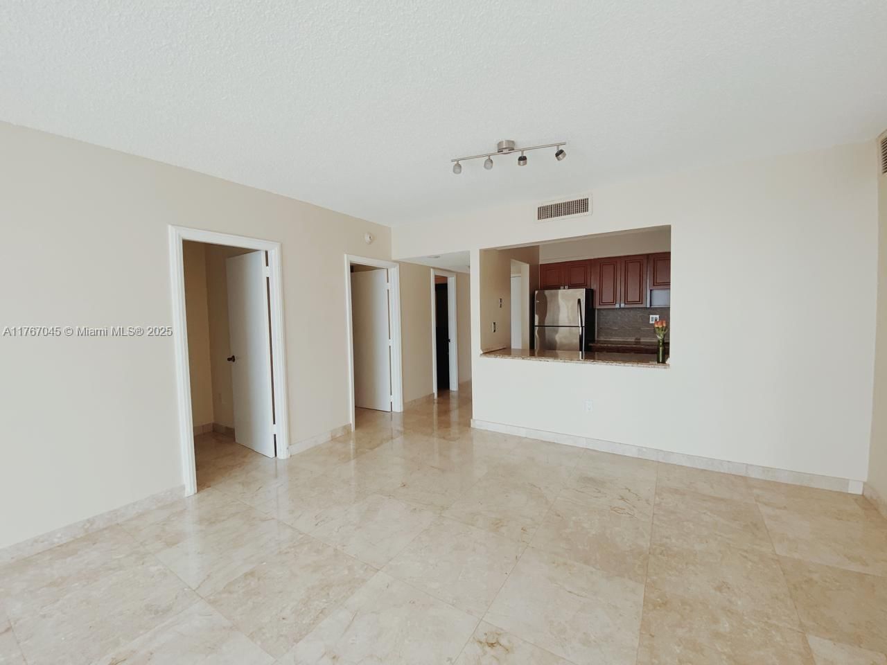 Real estate property located at 11111 Biscayne Blvd #8F, Miami-dade, Jockey Club Condo Unit Ii, Miami, FL