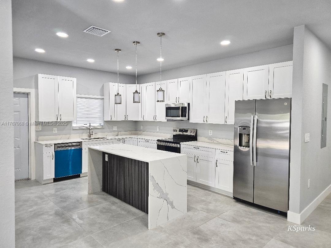 Real estate property located at 2090 Rutland St, Miami-dade, Magnolia Gardens Consolid, Opa-Locka, FL