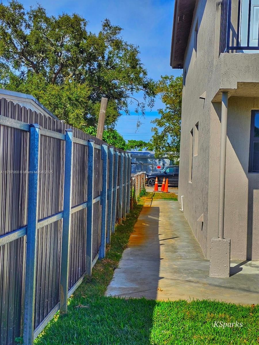 Real estate property located at 2090 Rutland St, Miami-dade, Magnolia Gardens Consolid, Opa-Locka, FL