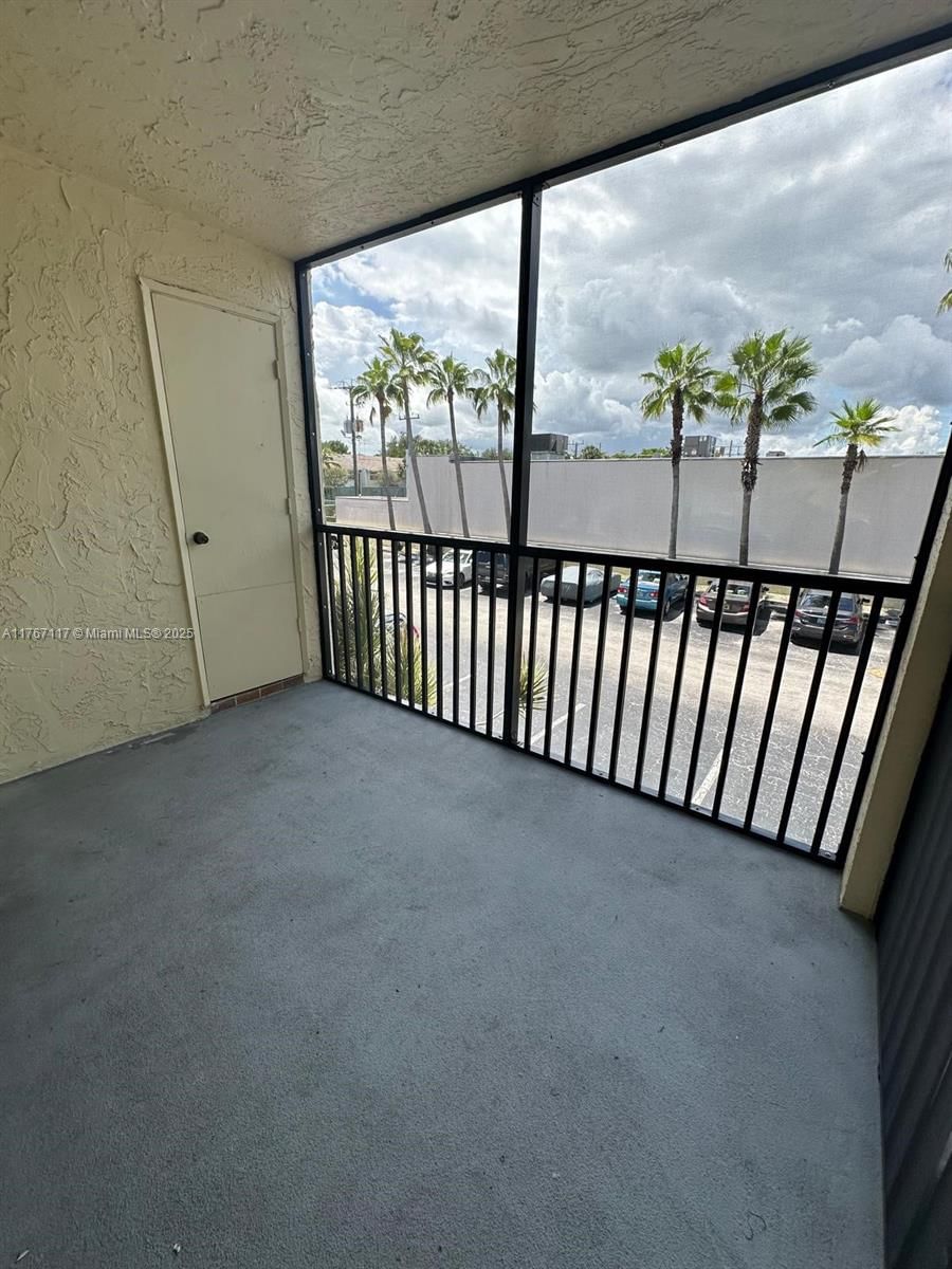 Real estate property located at 253 Cypress Rd #223, Broward, Barcelona Condo North Bld, Pompano Beach, FL