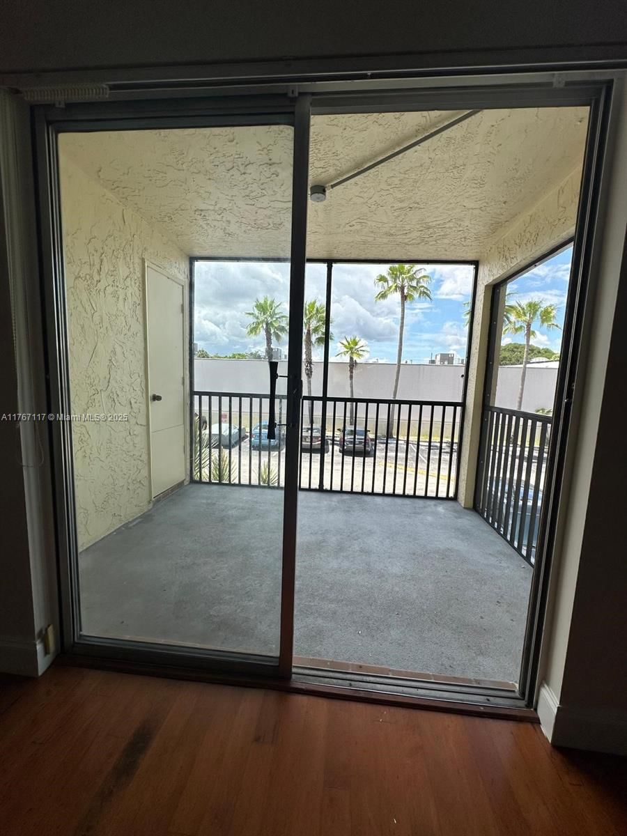 Real estate property located at 253 Cypress Rd #223, Broward, Barcelona Condo North Bld, Pompano Beach, FL