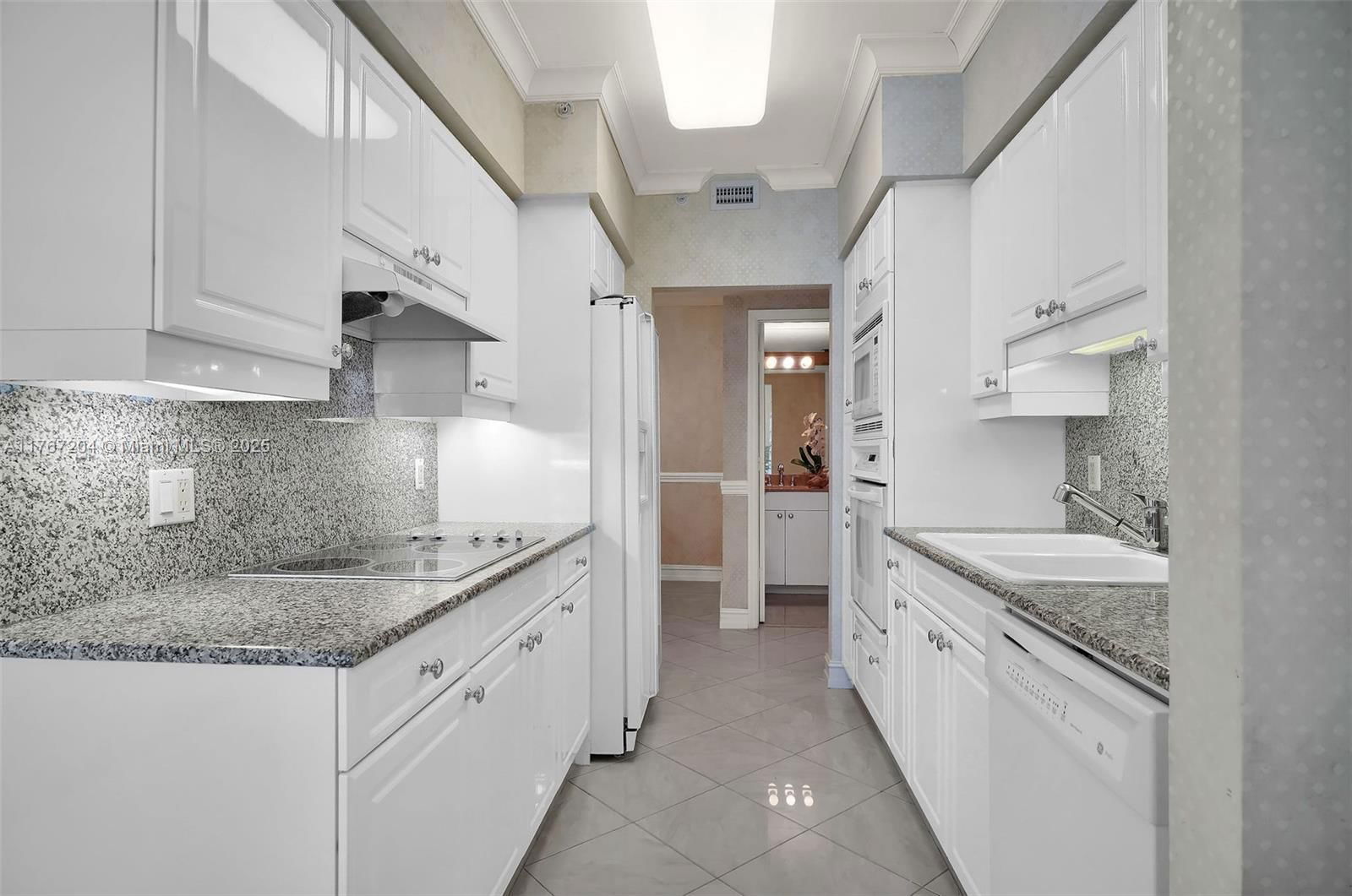 Real estate property located at 4779 Collins Ave #804, Miami-dade, Blue Diamond Condo, Miami Beach, FL