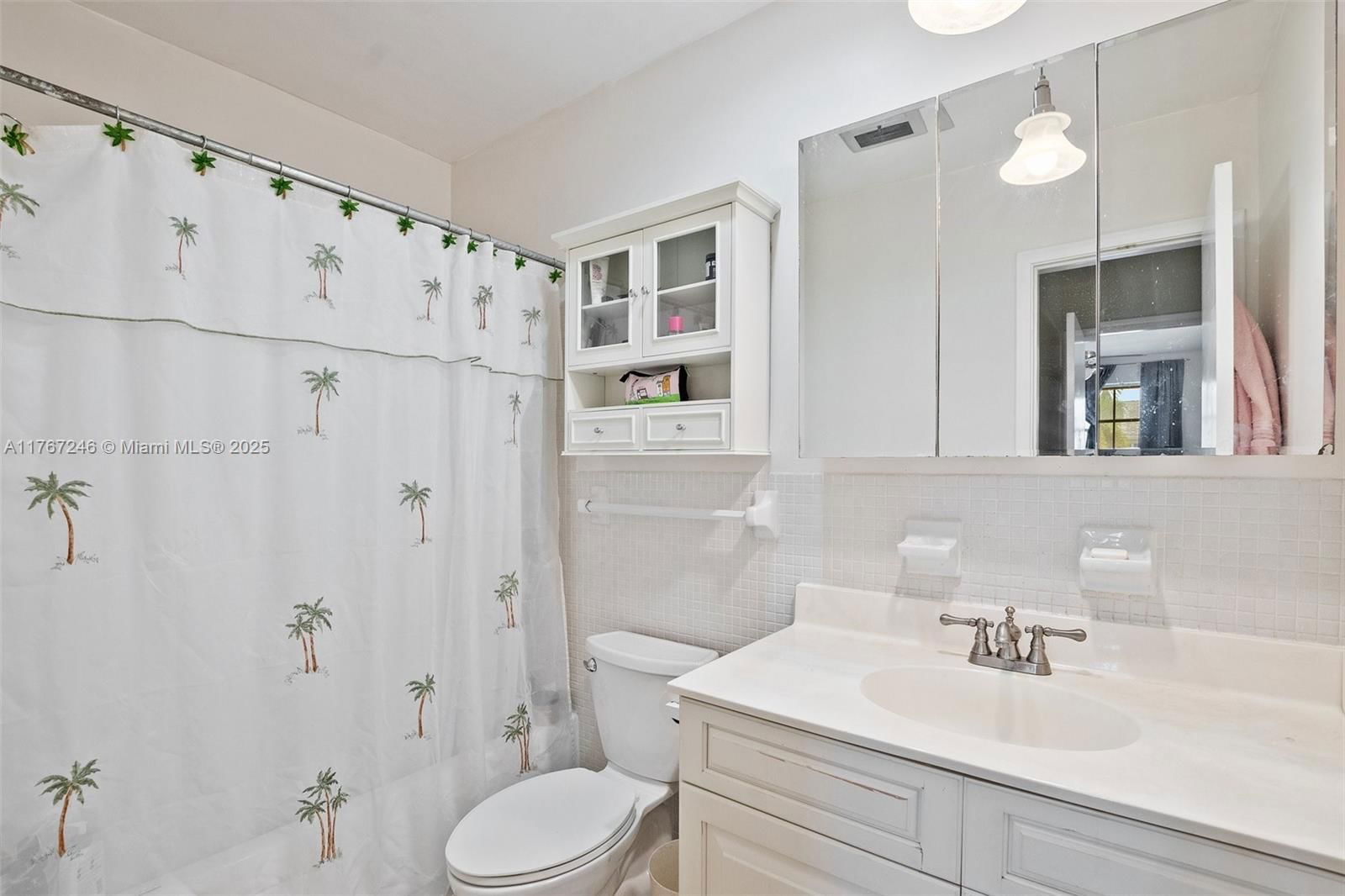 Real estate property located at 1801 62nd St #130, Broward, Georgian Court Apts Co-op, Fort Lauderdale, FL