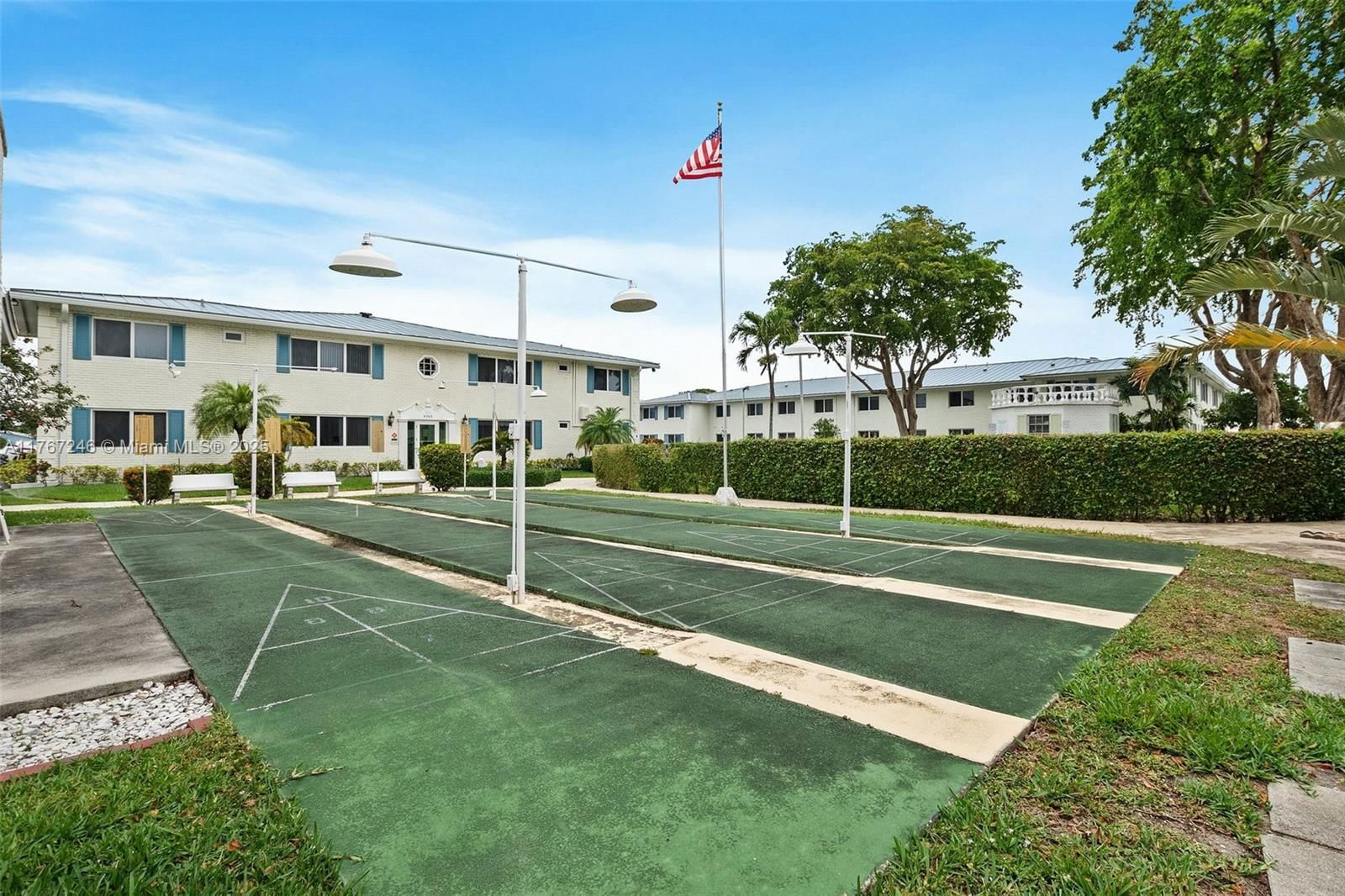Real estate property located at 1801 62nd St #130, Broward, Georgian Court Apts Co-op, Fort Lauderdale, FL