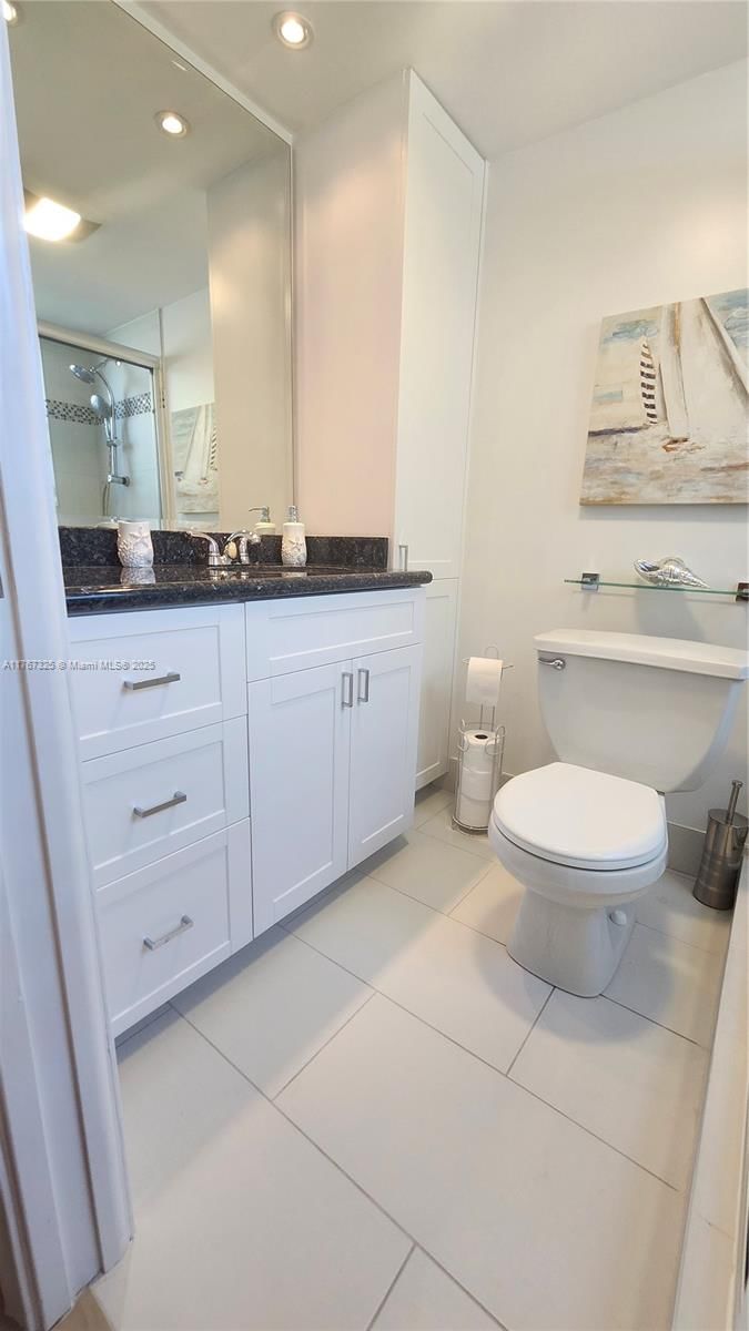Real estate property located at 120 Lyndhurst F #120, Broward, Lyndhurst F Condo, Deerfield Beach, FL