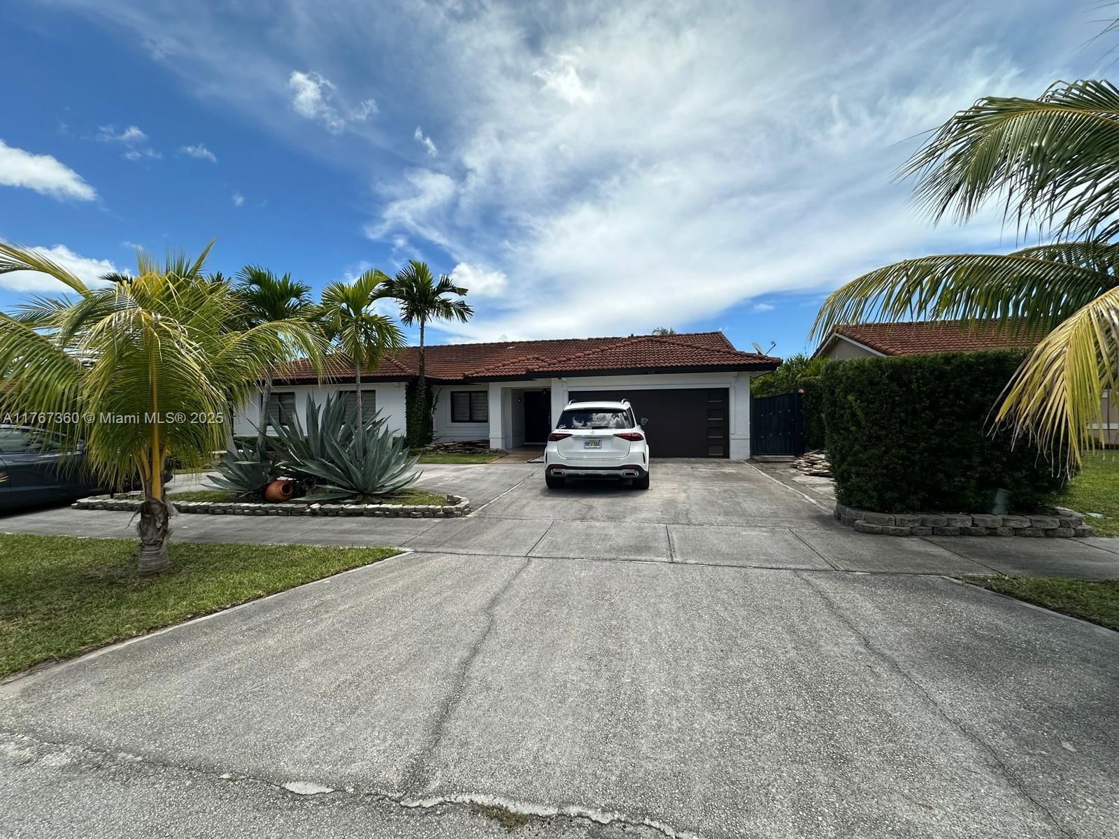 Real estate property located at 20785 129th Ct, Miami-dade, Med South, Miami, FL
