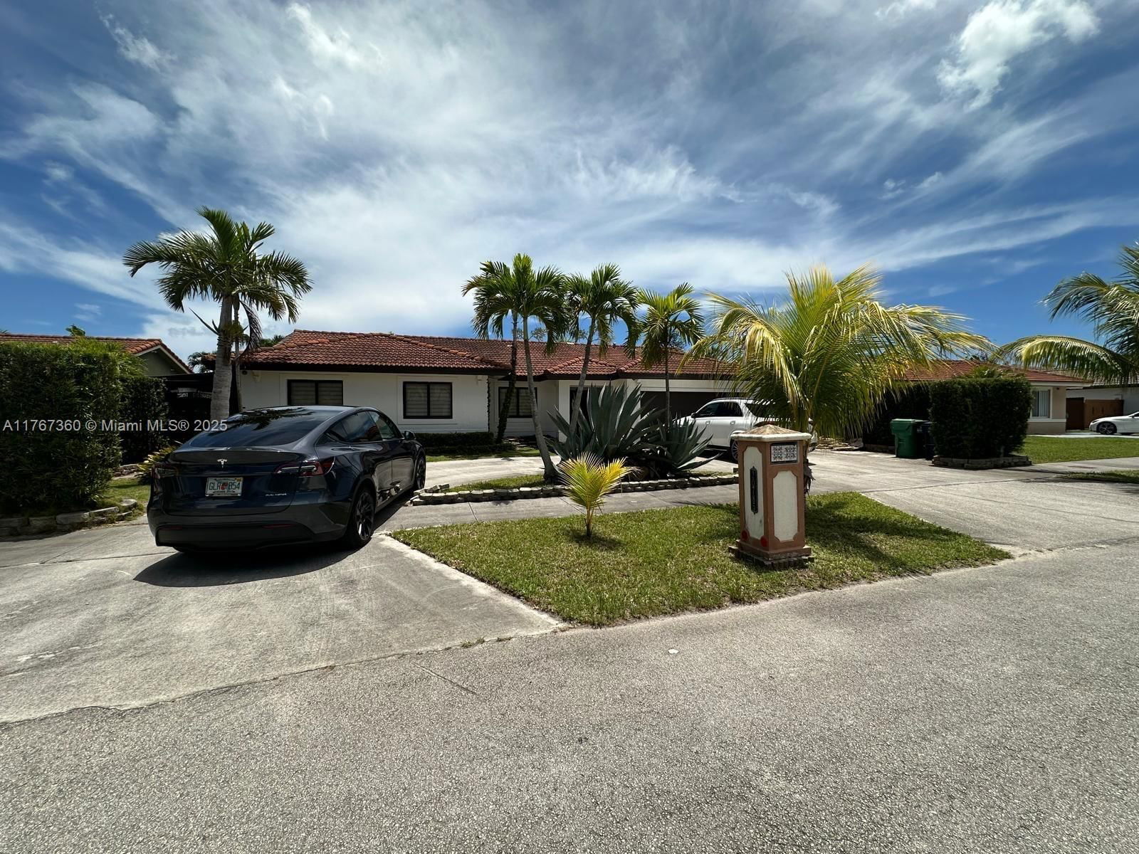 Real estate property located at 20785 129th Ct, Miami-dade, Med South, Miami, FL