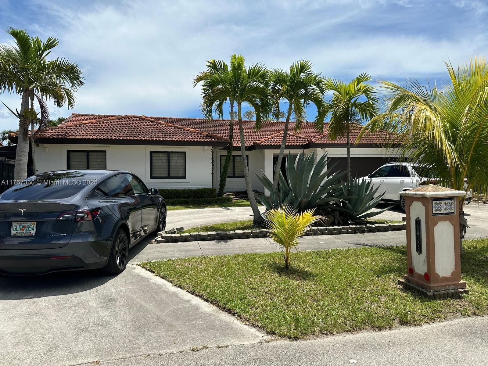 Real estate property located at 20785 129th Ct, Miami-dade, Med South, Miami, FL