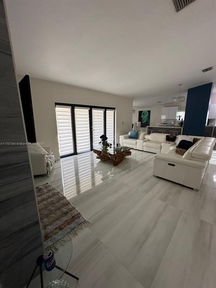 Real estate property located at 20785 129th Ct, Miami-dade, Med South, Miami, FL