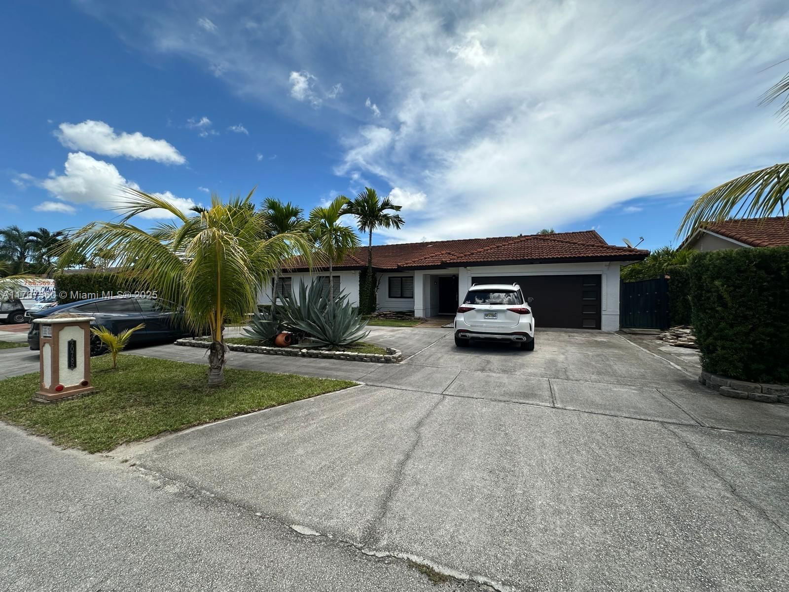 Real estate property located at 20785 129th Ct, Miami-dade, Med South, Miami, FL