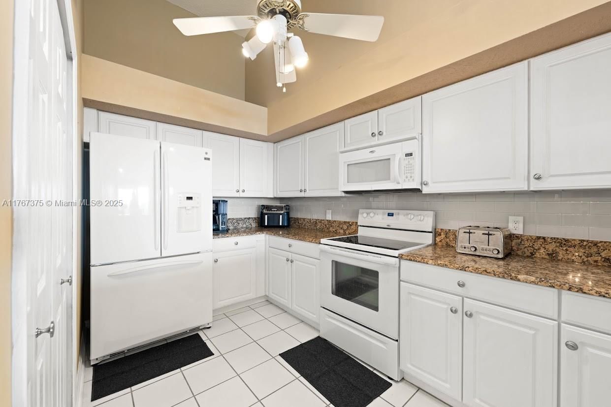 Real estate property located at 3331 Lighthouse Point Lane #3331, Duval, Lighthouse Pointe, Jacksonville, FL