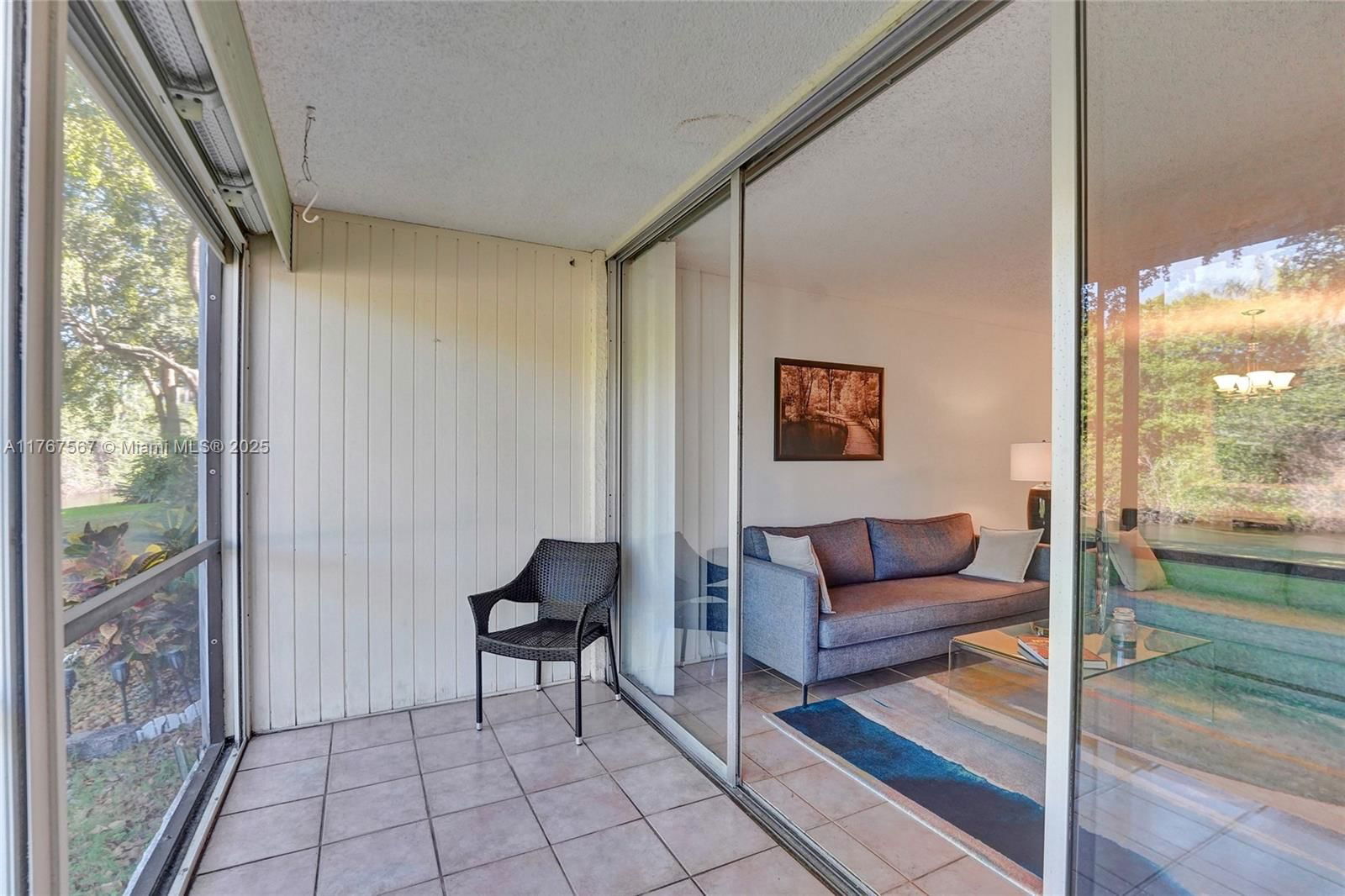 Real estate property located at 101 Royal Park Dr #1A, Broward, Royal Park Condo, Oakland Park, FL