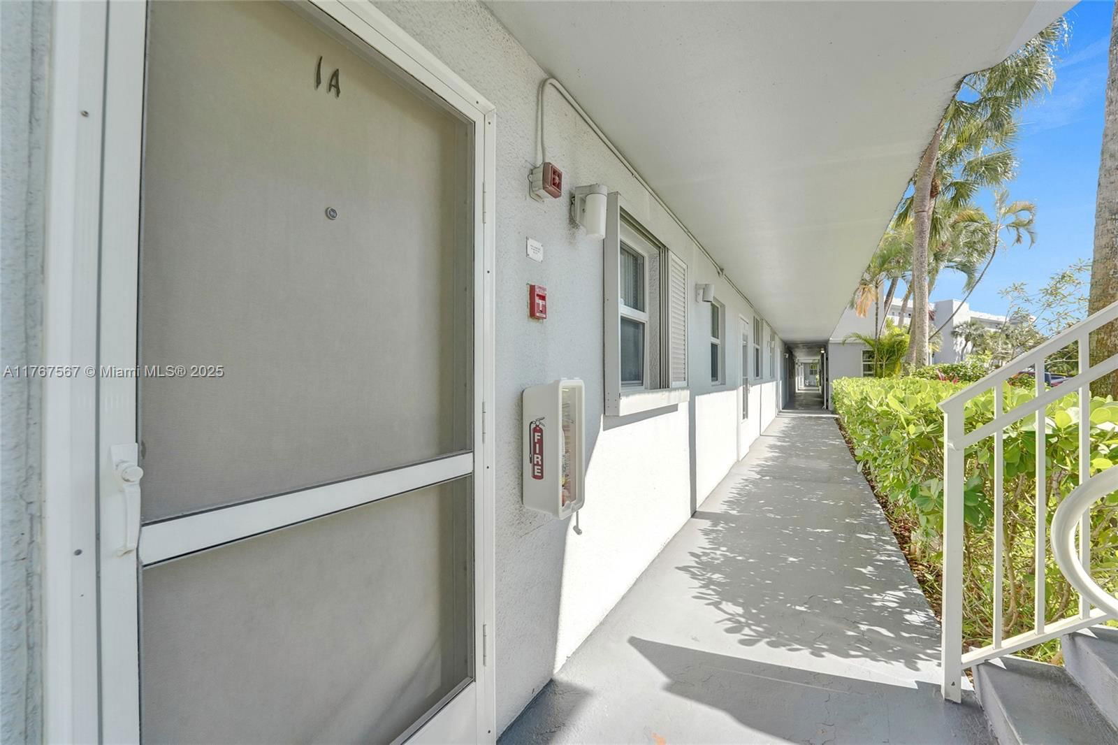 Real estate property located at 101 Royal Park Dr #1A, Broward, Royal Park Condo, Oakland Park, FL
