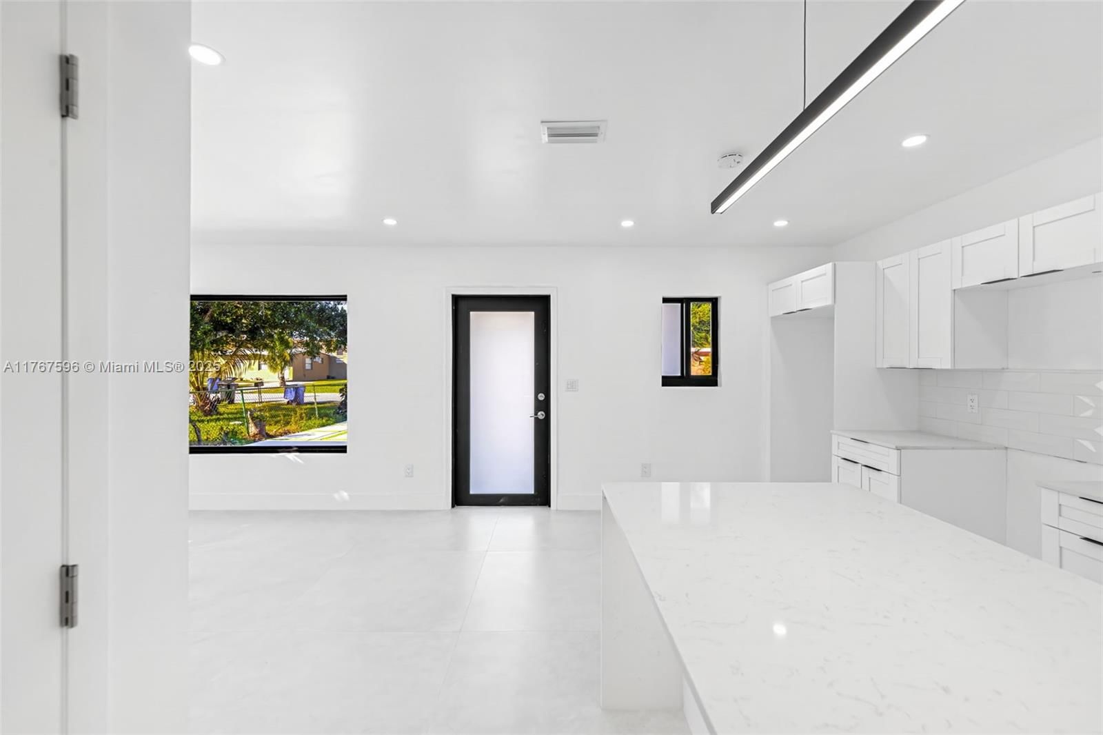 Real estate property located at 1713 Lauderdale Manor Dr, Broward, Lauderdale Manors Revised, Fort Lauderdale, FL