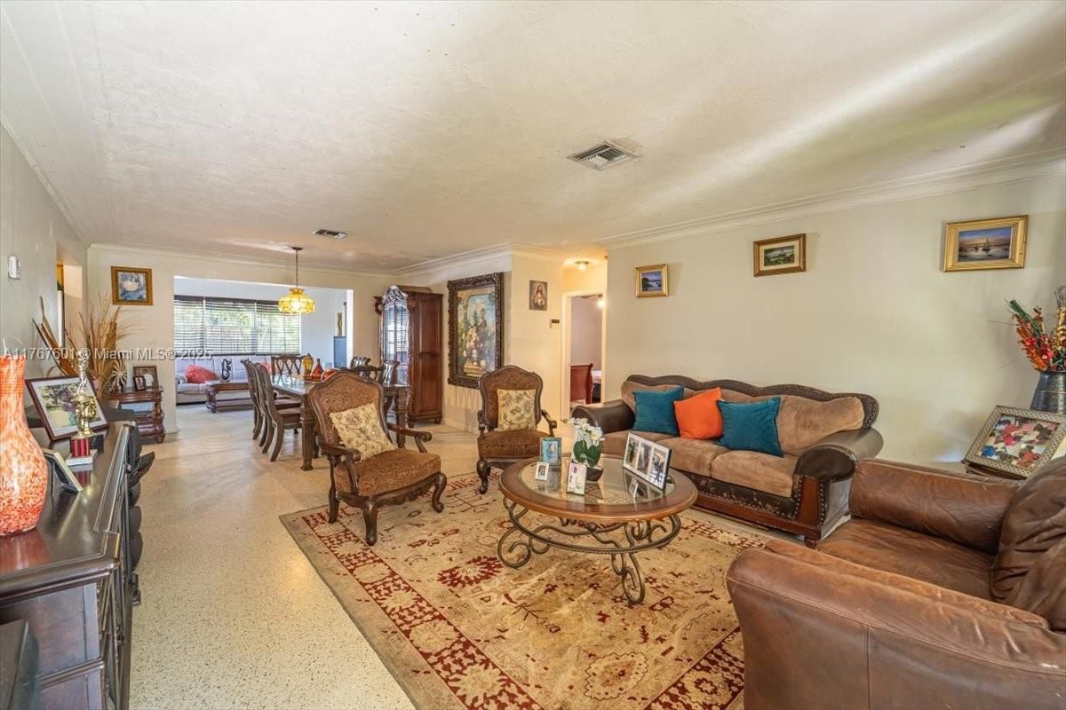 Real estate property located at 1300 67th Way, Broward, Hollywood Pines No 2 Amen, Pembroke Pines, FL