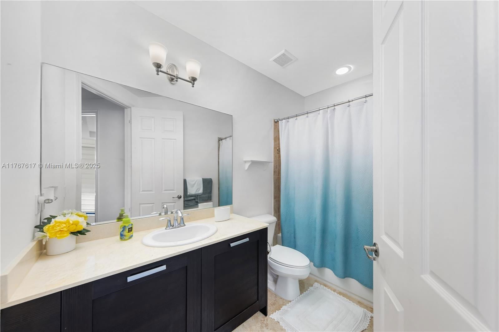 Real estate property located at 8478 52nd St, Miami-dade, Downtown Doral Dutcher, Doral, FL