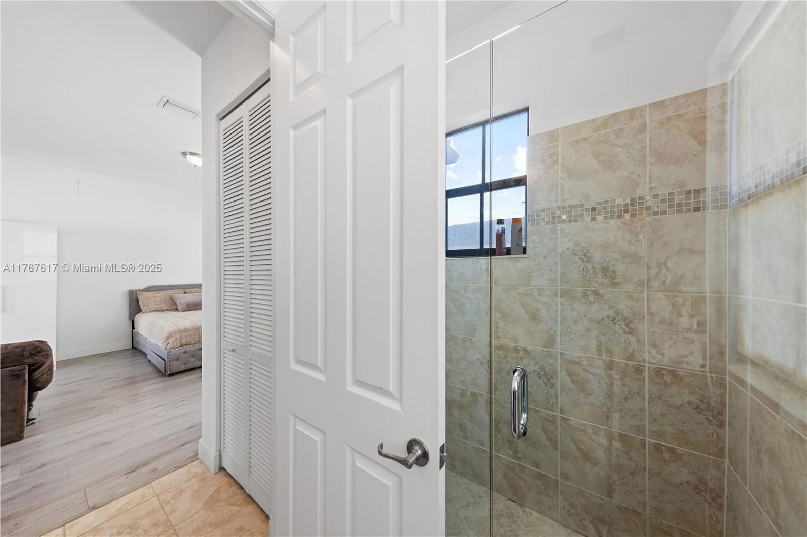 Real estate property located at 8478 52nd St, Miami-dade, Downtown Doral Dutcher, Doral, FL