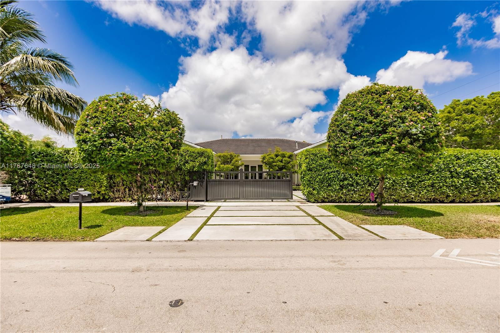 Real estate property located at 8200 62nd Ave, Miami-dade, Beverly Gardens, Miami, FL