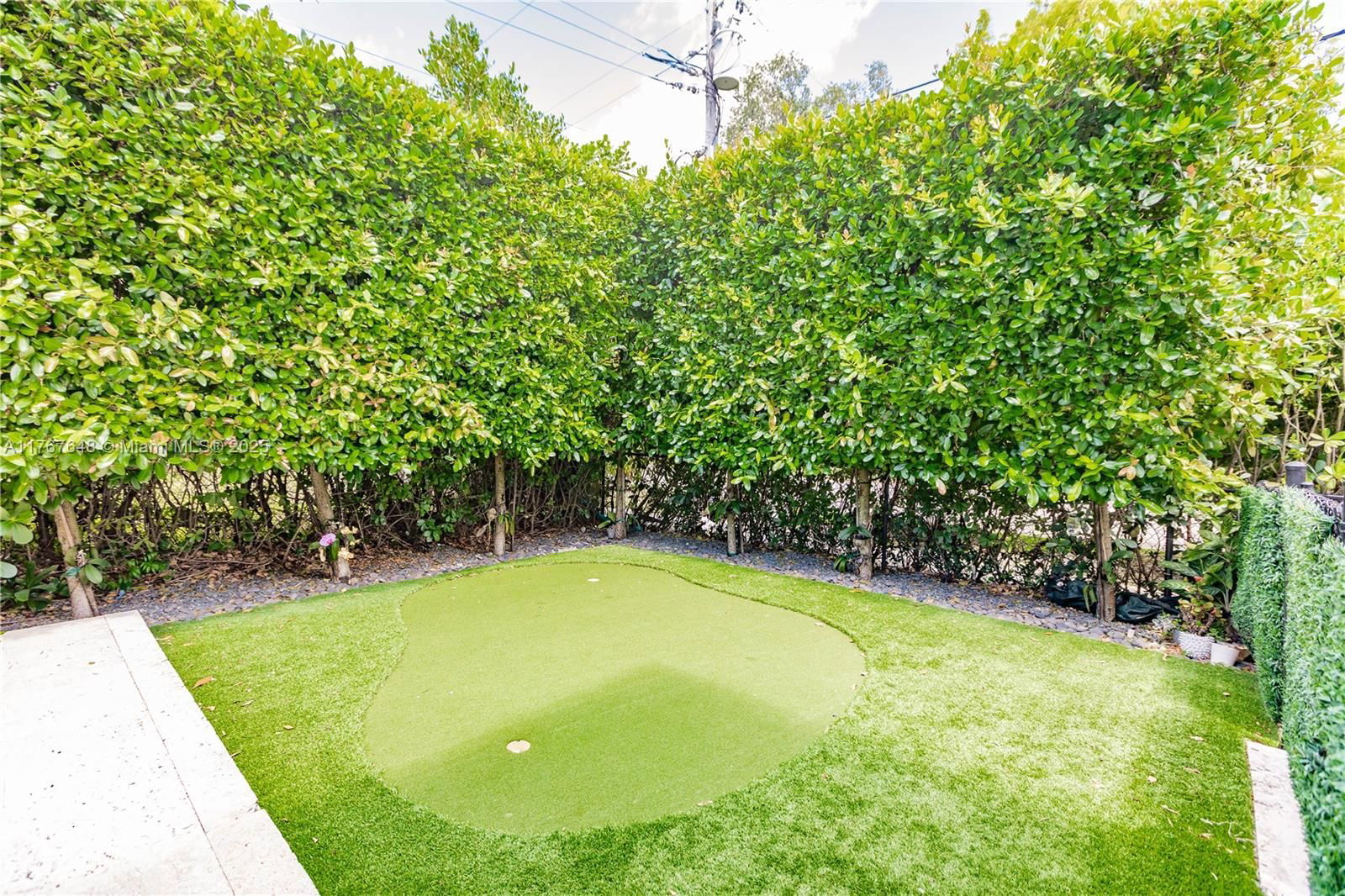 Real estate property located at 8200 62nd Ave, Miami-dade, Beverly Gardens, Miami, FL