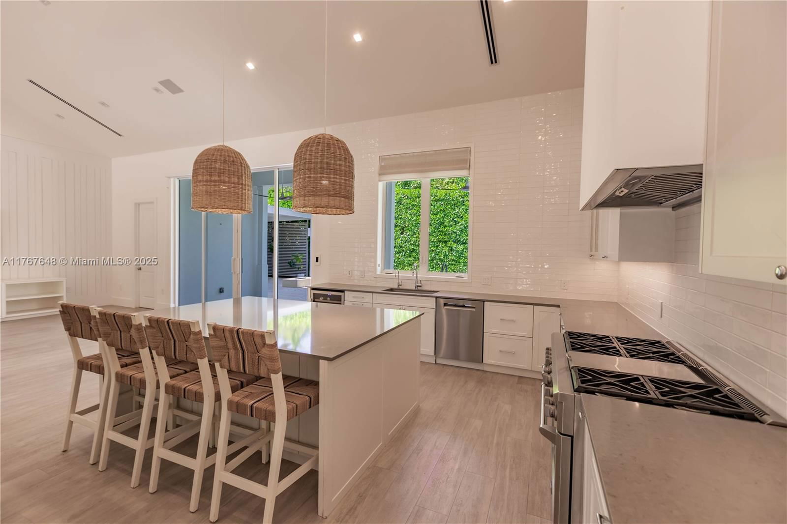Real estate property located at 8200 62nd Ave, Miami-dade, Beverly Gardens, Miami, FL