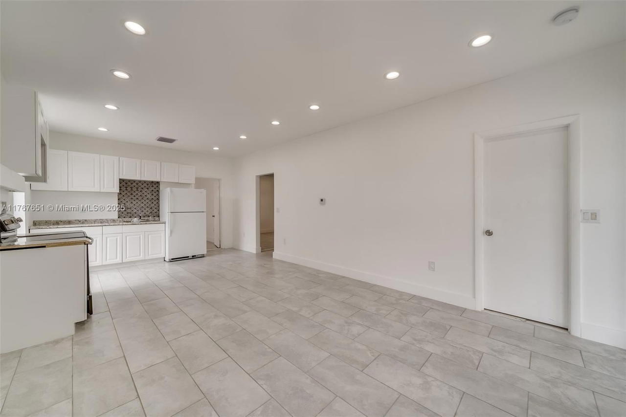 Real estate property located at 247 54th St, Miami-dade, Railroad Shops Inter Scho, Miami, FL