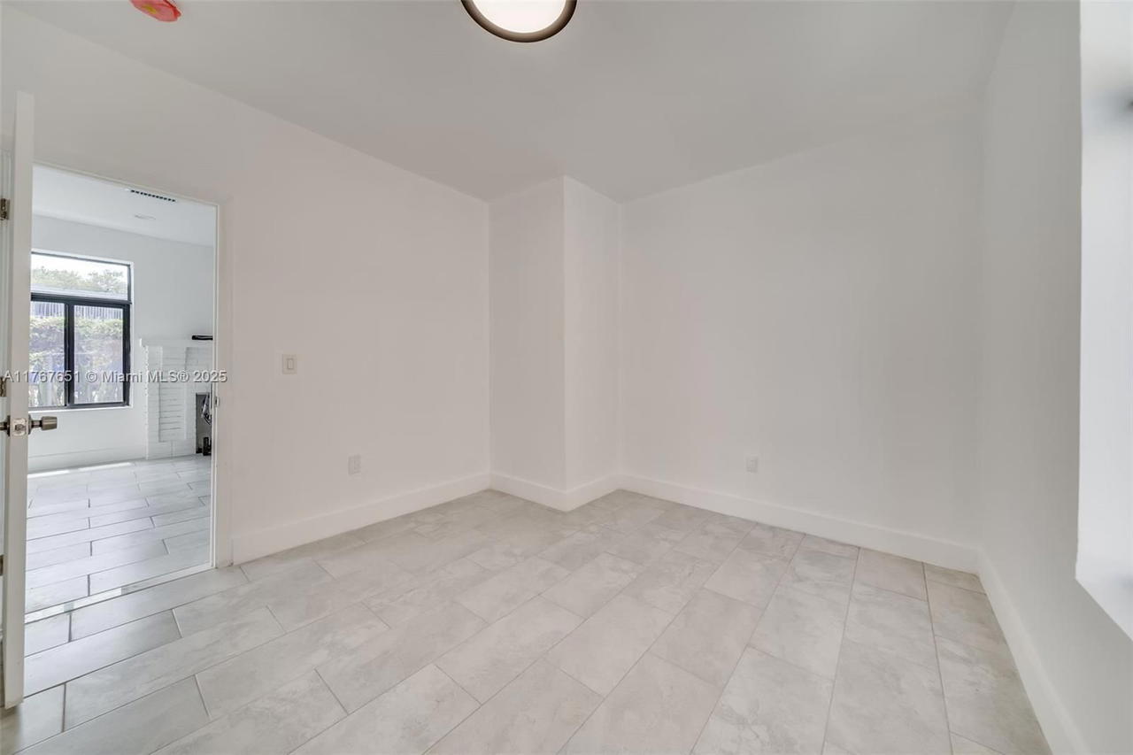 Real estate property located at 247 54th St, Miami-dade, Railroad Shops Inter Scho, Miami, FL