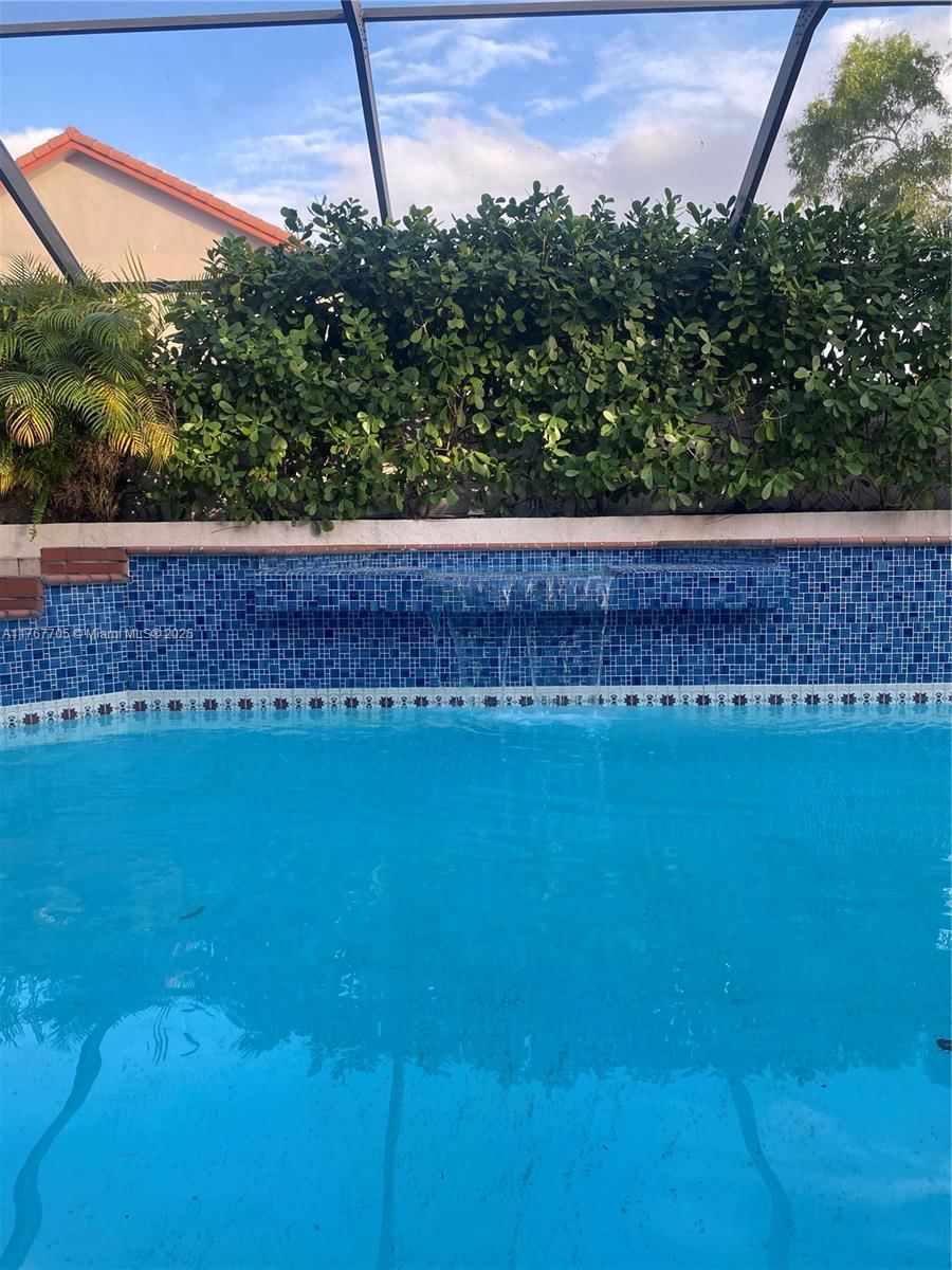 Real estate property located at 10355 45th Ln, Miami-dade, Doral Dunes 1st Addn, Doral, FL