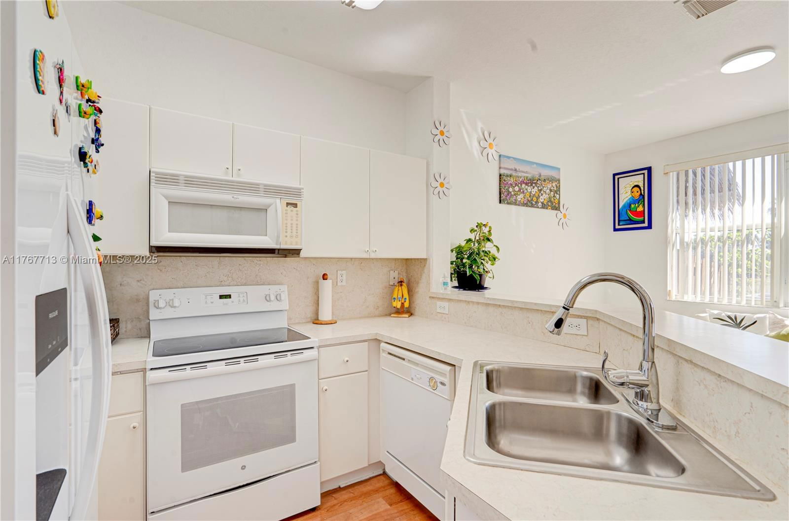 Real estate property located at 7807 114th Pl, Miami-dade, Doral Isles North Sec Two, Doral, FL