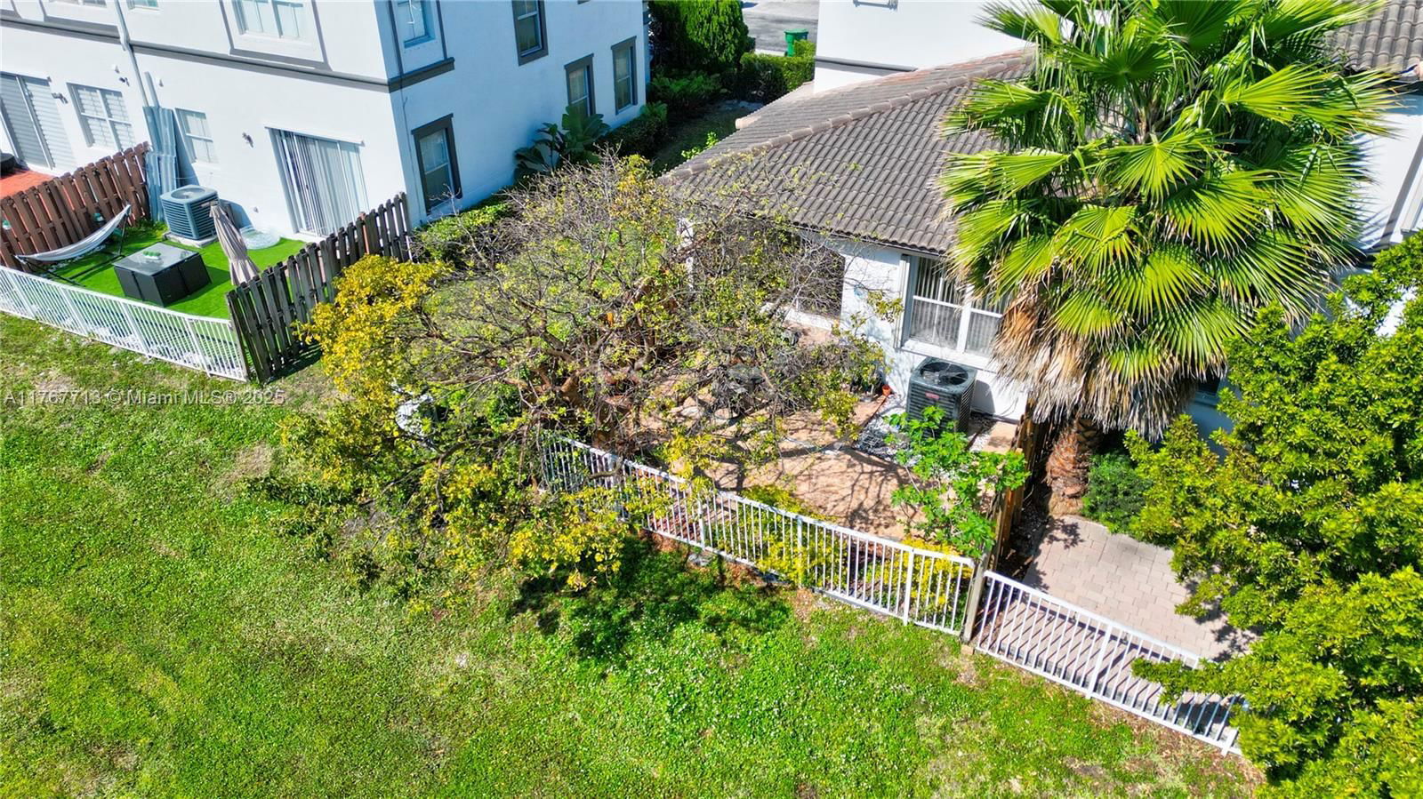 Real estate property located at 7807 114th Pl, Miami-dade, Doral Isles North Sec Two, Doral, FL