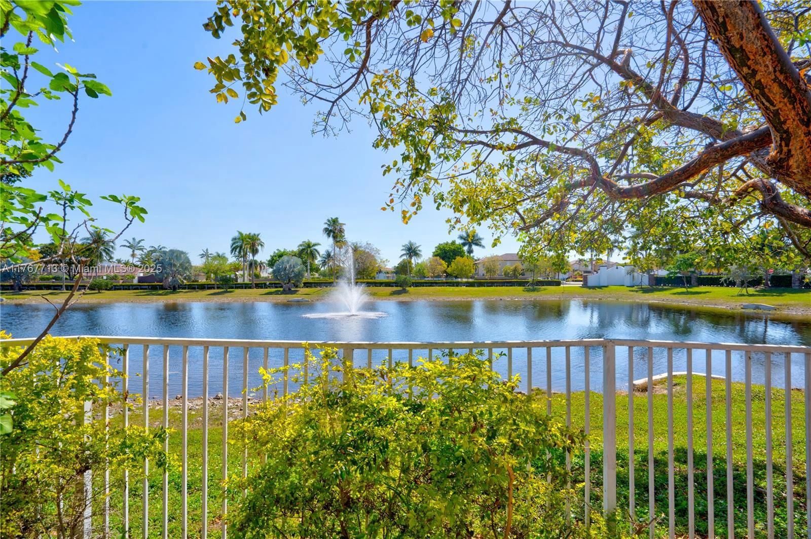 Real estate property located at 7807 114th Pl, Miami-dade, Doral Isles North Sec Two, Doral, FL
