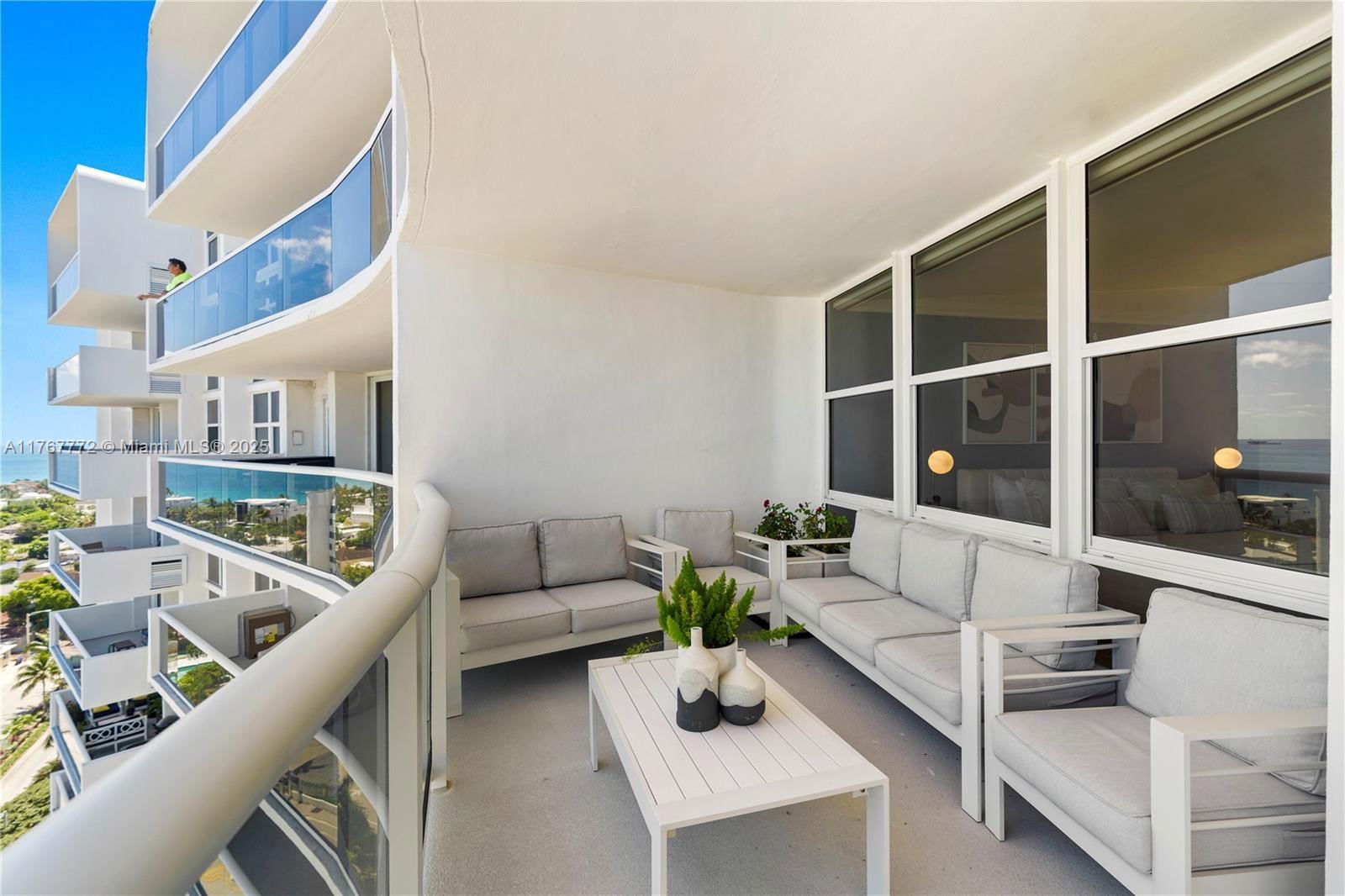 Real estate property located at 2841 Ocean Blvd #1806, Broward, Vantage View Condo, Fort Lauderdale, FL