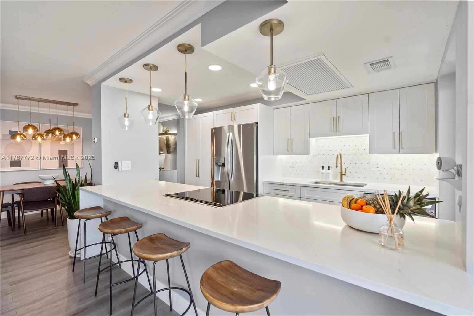 Real estate property located at 2841 Ocean Blvd #1806, Broward, Vantage View Condo, Fort Lauderdale, FL