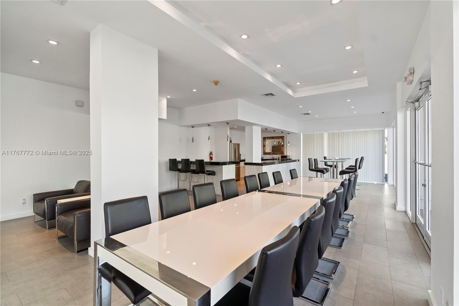 Real estate property located at 2841 Ocean Blvd #1806, Broward, Vantage View Condo, Fort Lauderdale, FL