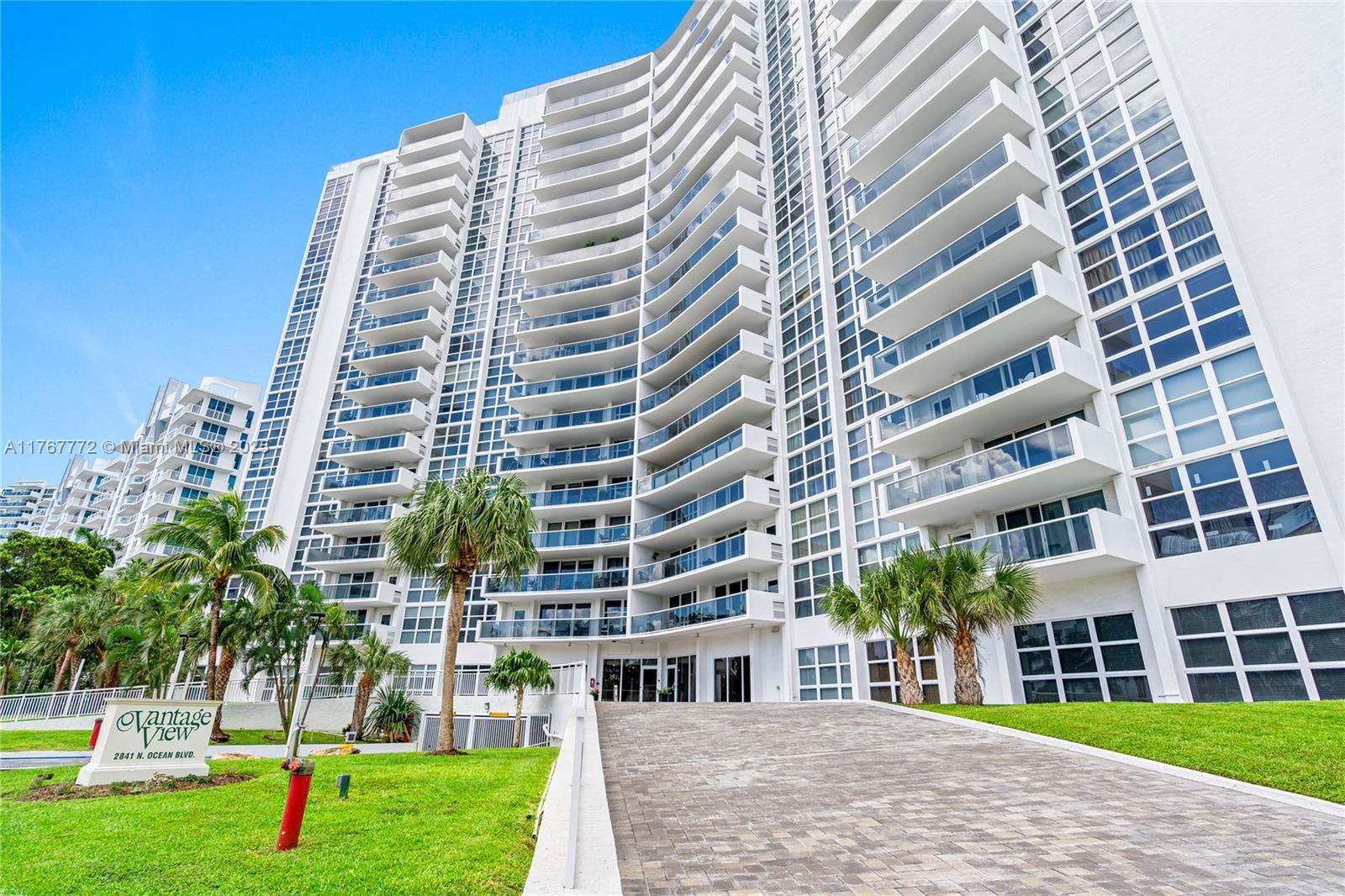 Real estate property located at 2841 Ocean Blvd #1806, Broward, Vantage View Condo, Fort Lauderdale, FL