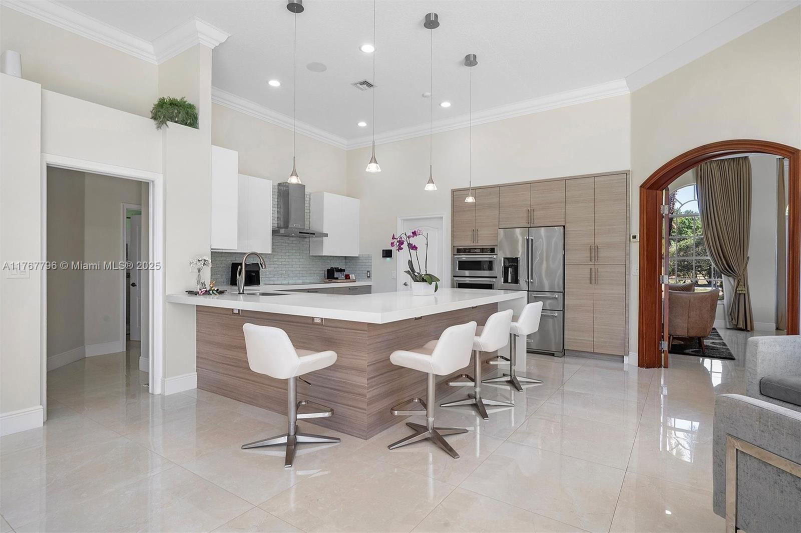 Real estate property located at 2541 Golf View Dr, Broward, Sector 7 - Parcels F G H, Weston, FL