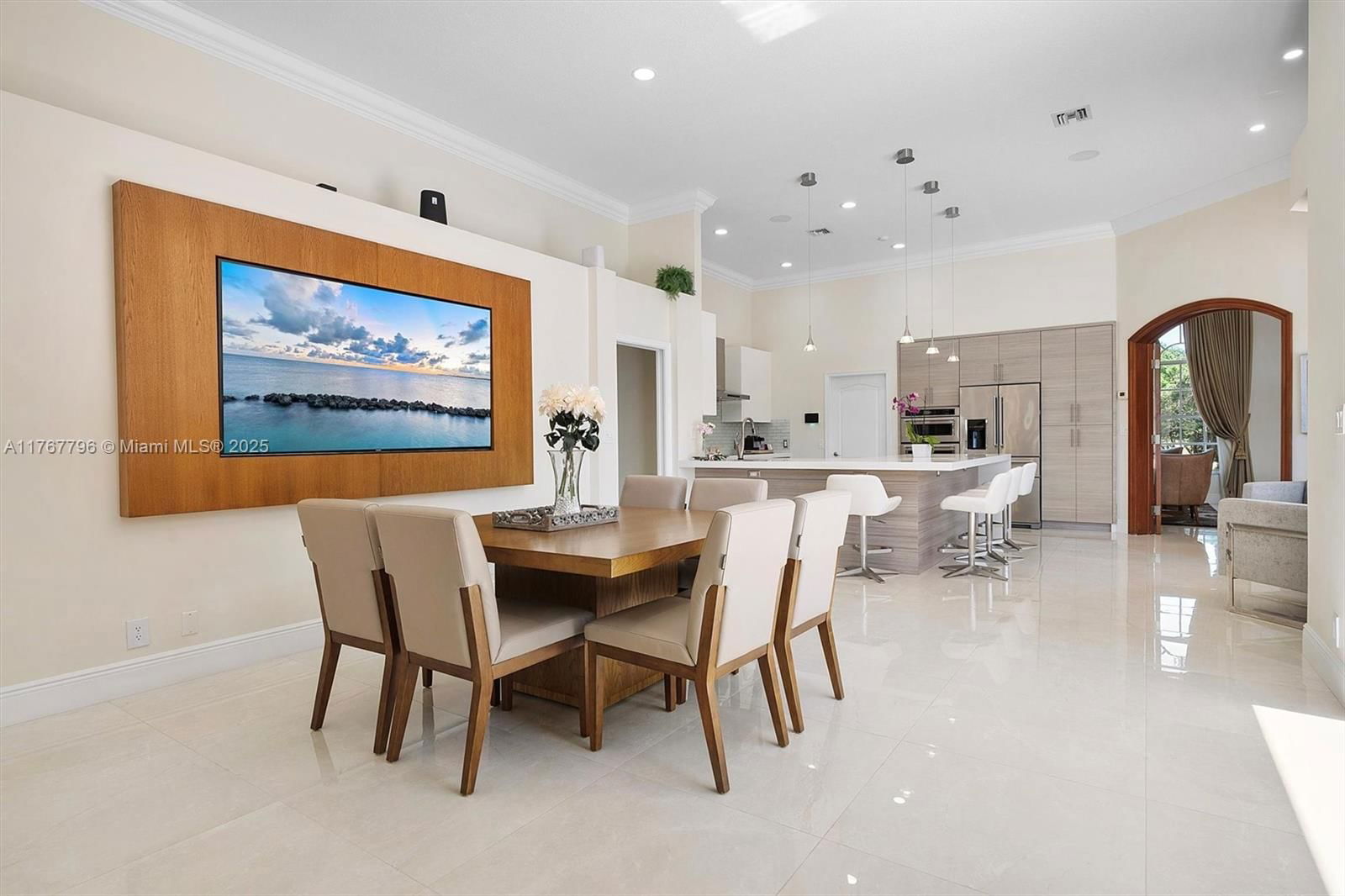Real estate property located at 2541 Golf View Dr, Broward, Sector 7 - Parcels F G H, Weston, FL