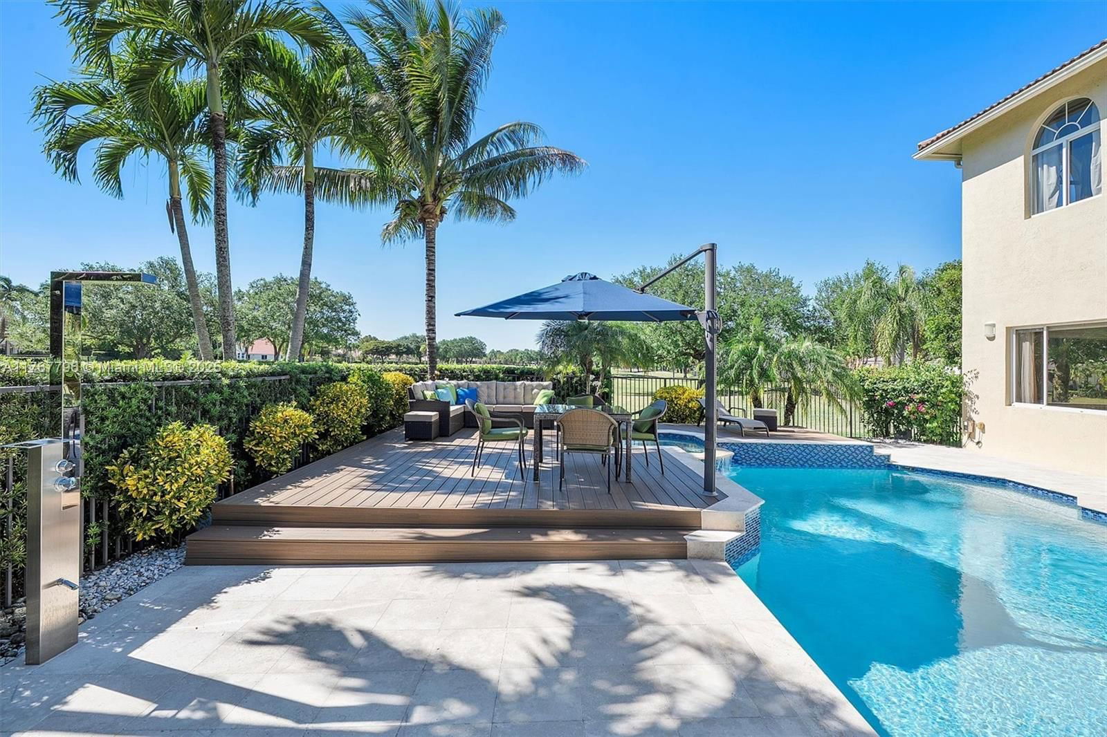 Real estate property located at 2541 Golf View Dr, Broward, Sector 7 - Parcels F G H, Weston, FL