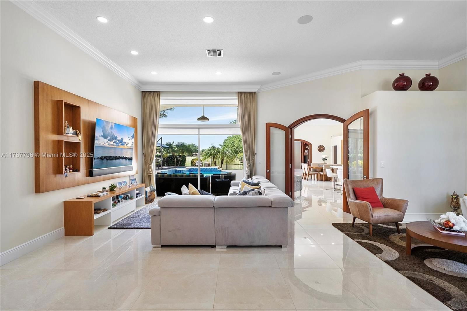 Real estate property located at 2541 Golf View Dr, Broward, Sector 7 - Parcels F G H, Weston, FL