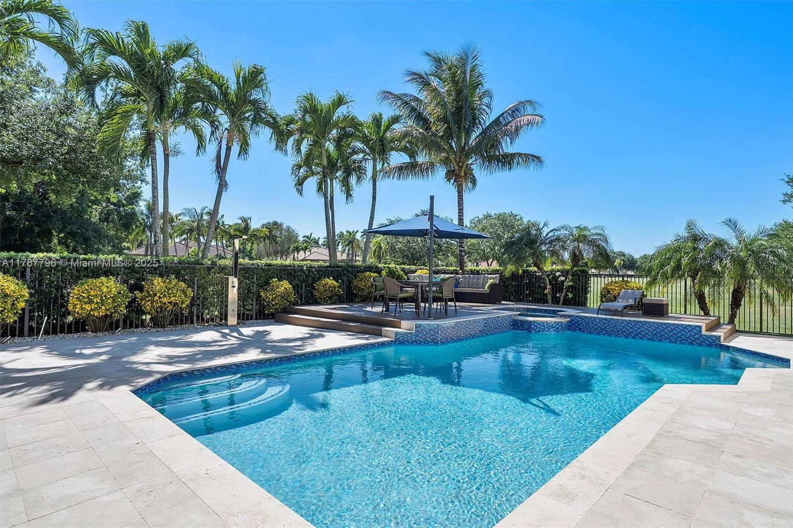 Real estate property located at 2541 Golf View Dr, Broward, Sector 7 - Parcels F G H, Weston, FL