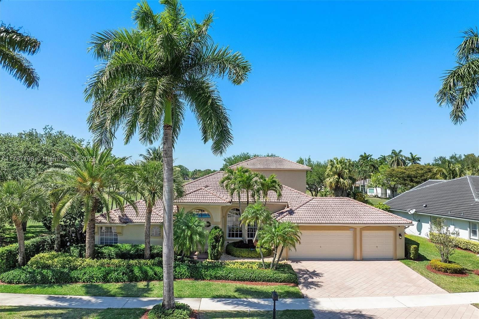 Real estate property located at 2541 Golf View Dr, Broward, Sector 7 - Parcels F G H, Weston, FL