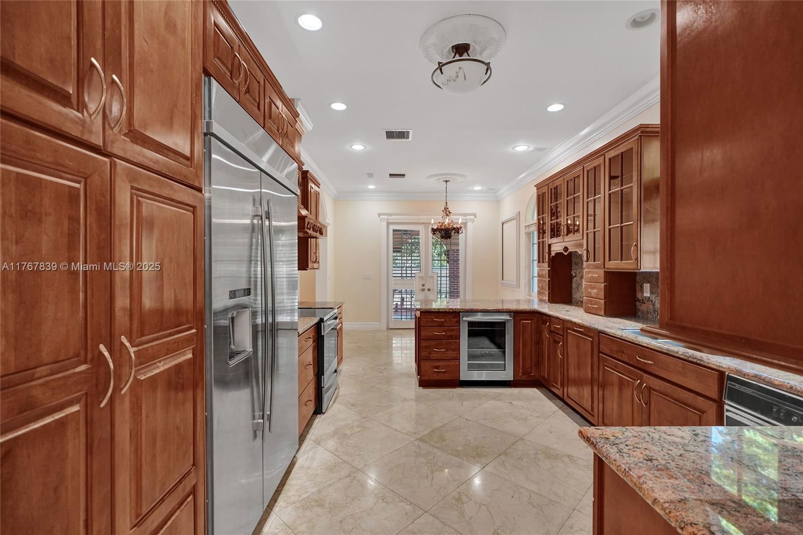 Real estate property located at 450 Esplanade Dr, Miami-dade, Cinema Park Country Club, Miami Springs, FL