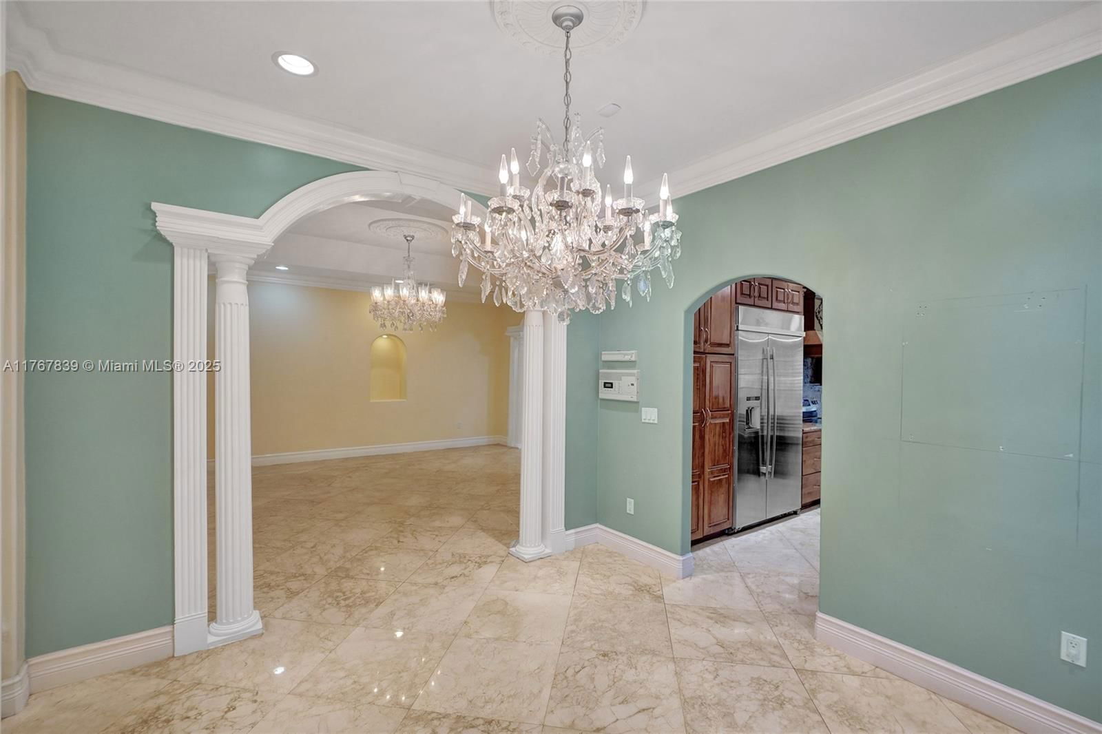 Real estate property located at 450 Esplanade Dr, Miami-dade, Cinema Park Country Club, Miami Springs, FL