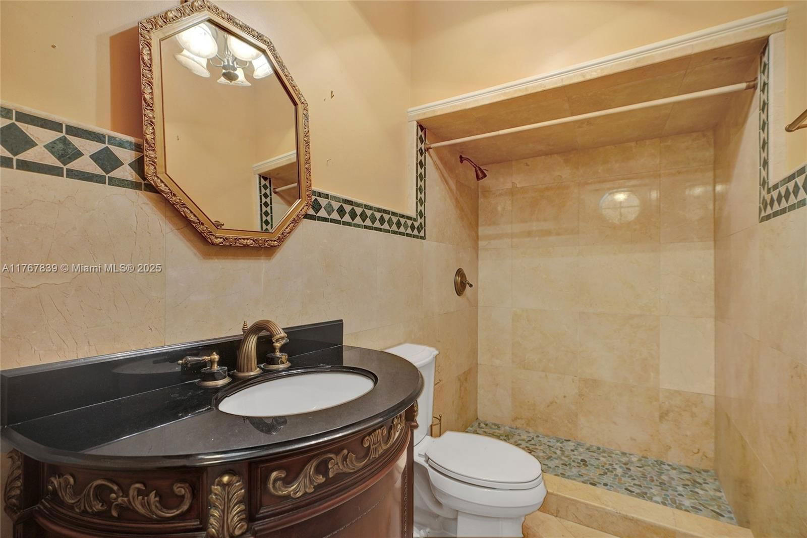 Real estate property located at 450 Esplanade Dr, Miami-dade, Cinema Park Country Club, Miami Springs, FL