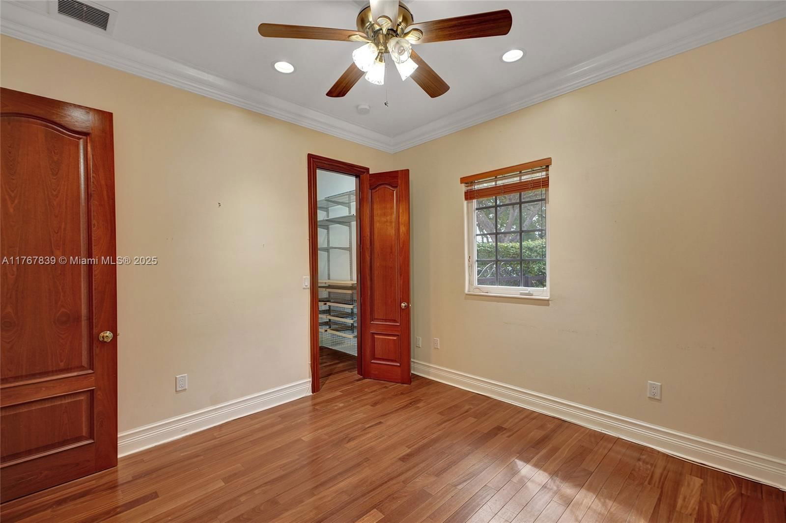 Real estate property located at 450 Esplanade Dr, Miami-dade, Cinema Park Country Club, Miami Springs, FL