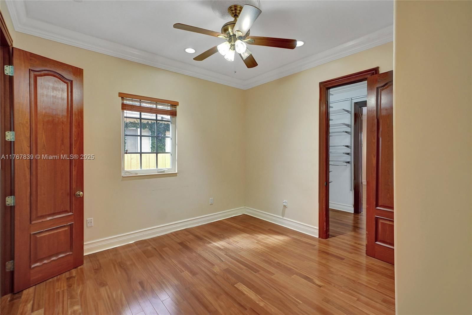 Real estate property located at 450 Esplanade Dr, Miami-dade, Cinema Park Country Club, Miami Springs, FL