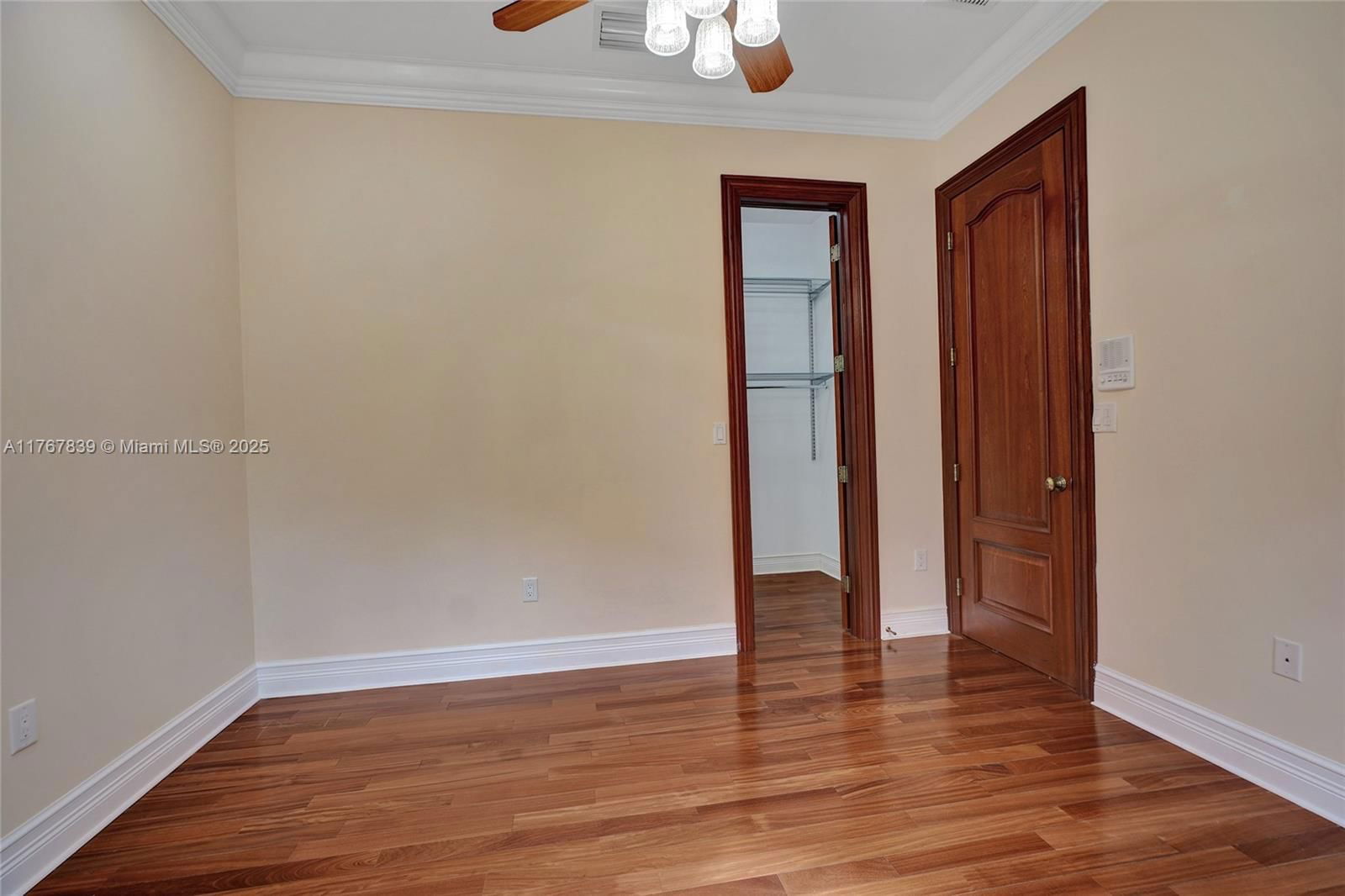 Real estate property located at 450 Esplanade Dr, Miami-dade, Cinema Park Country Club, Miami Springs, FL